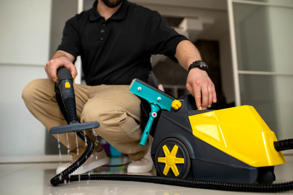 A Complete Guide to Selecting Reliable Cleaning Machines for Large Facilities in Oman