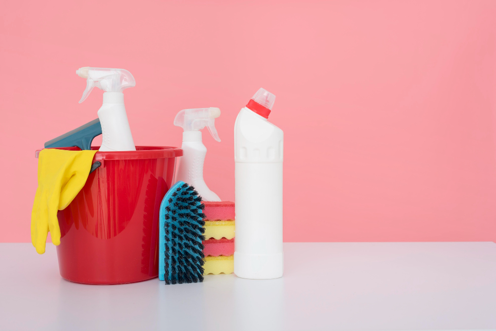 Why Buying Directly from Cleaning Materials Suppliers in Dubai Saves Money