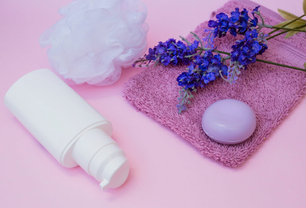 Natural Fabric Softeners: A Safer Alternative for Sensitive Skin