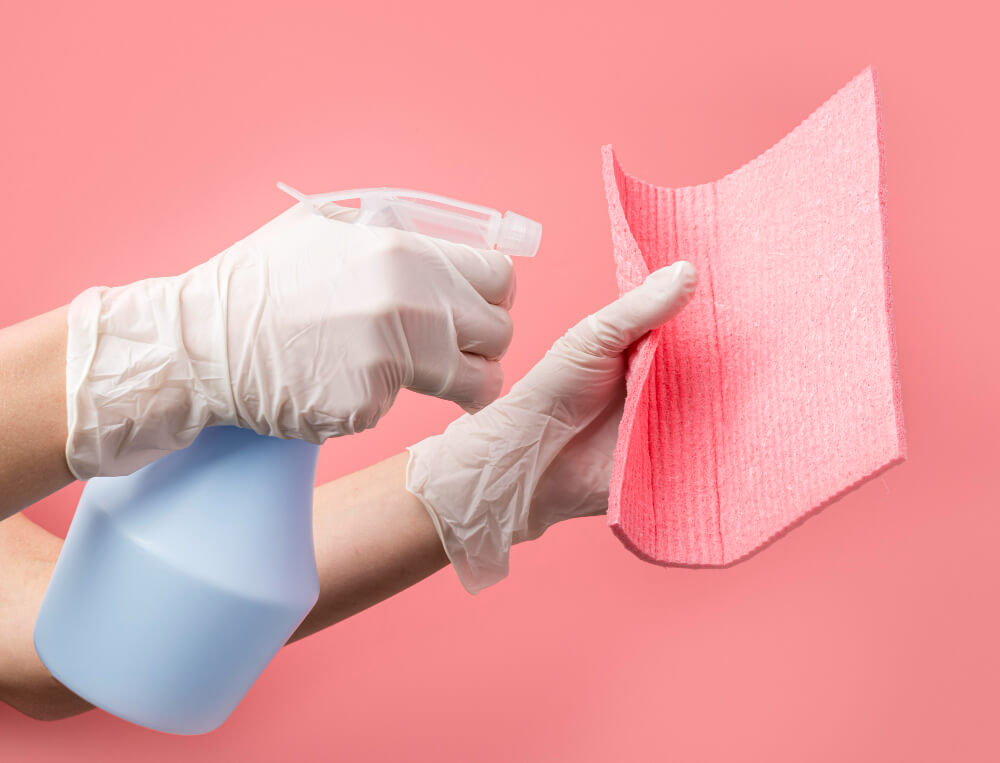 The Right Way to Use Microfiber Cloths for Streak-Free Glass